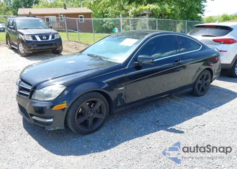 2012 Mercedes-Benz C 250 from USA, damaged, VIN WDDGJ4HB6CF740071